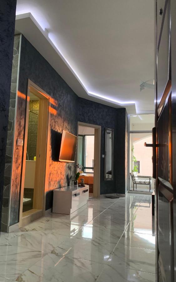 Sound Of The Sea Apartment Sveti Stefan Exterior foto